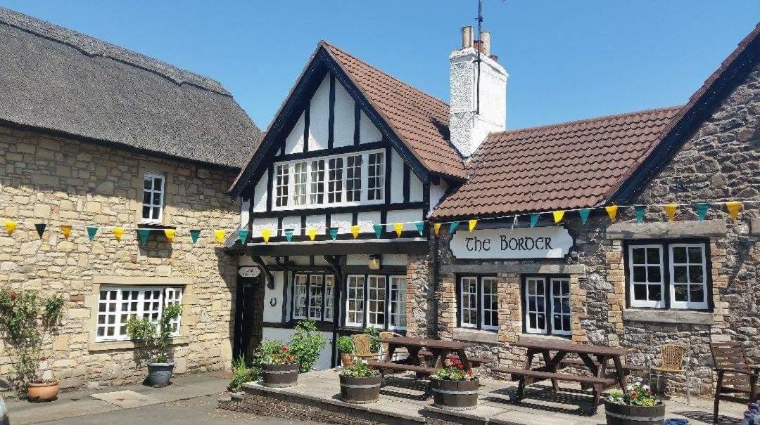 The Border Hotel Kirk Yetholm Esterno foto