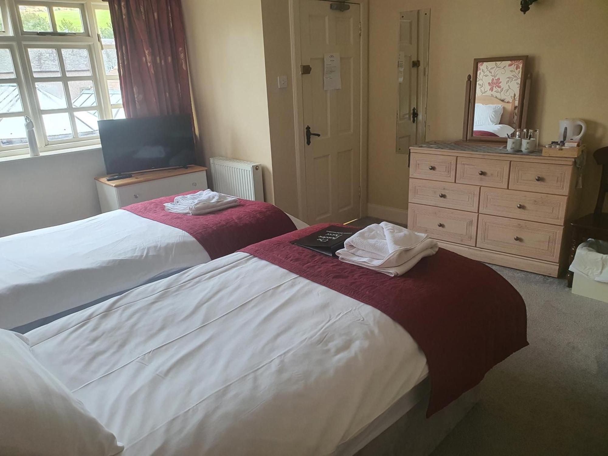 The Border Hotel Kirk Yetholm Esterno foto
